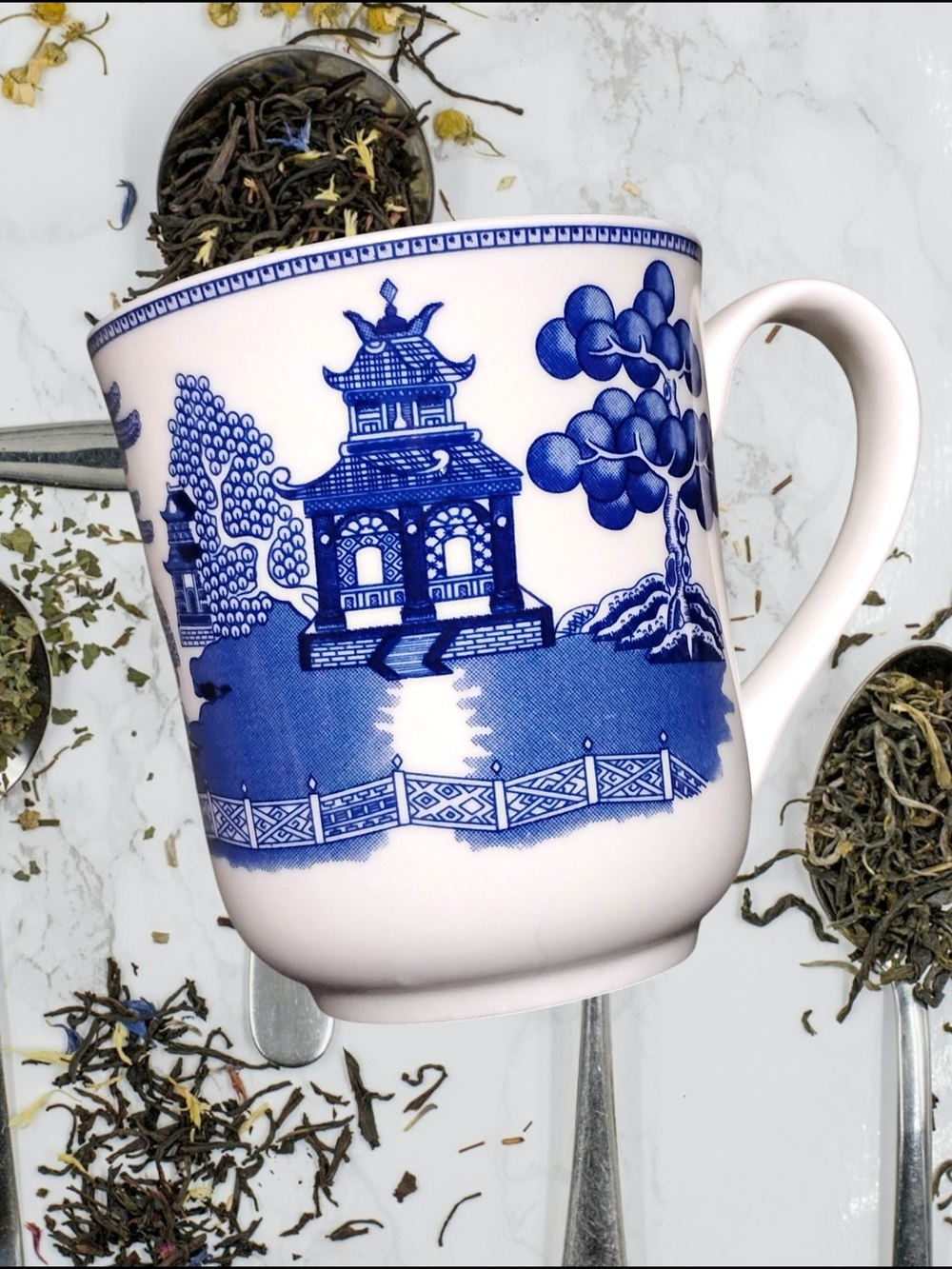 Vintage Johnson Brothers Blue Willow Mug